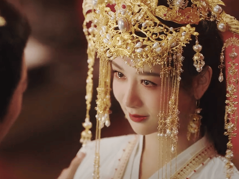 Tiểu Yêu nhận tin người yêu qua đời ngay trong hôn lễ.