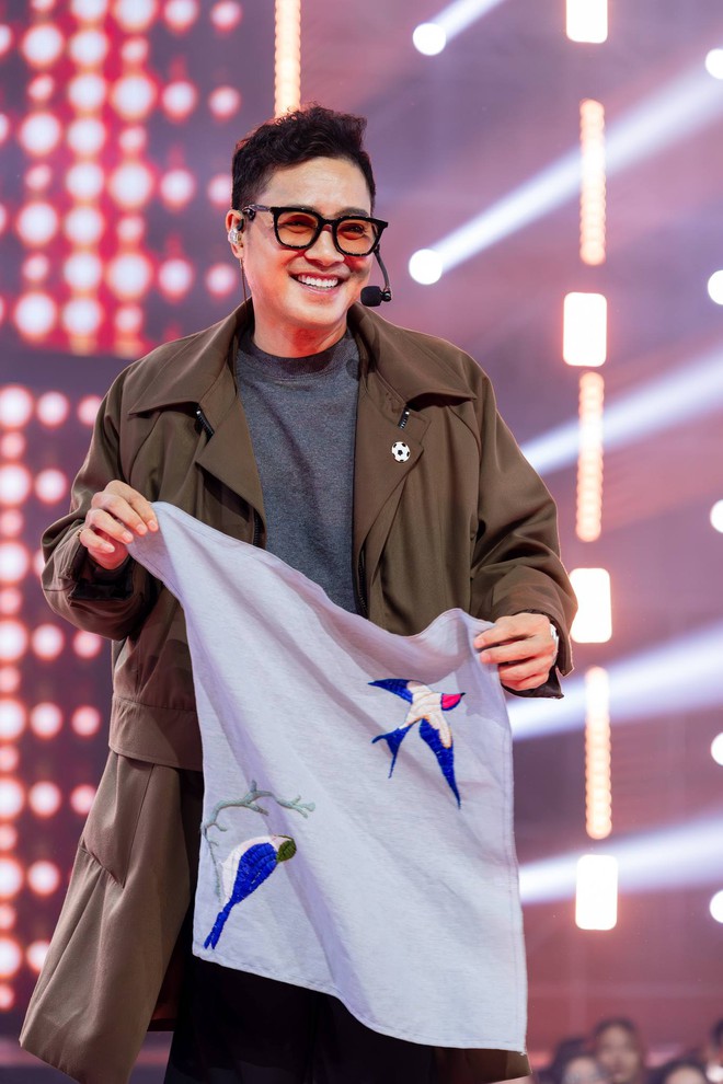 Danh thủ Hồng Sơn tại Anh Trai Vượt Ngàn Chông Gai