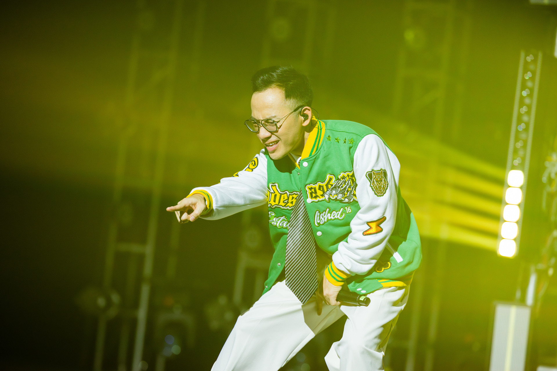 Dáng vẻ nhiều năm chưa thấy lại ở Đinh Tiến Đạt. Ảnh: NSX