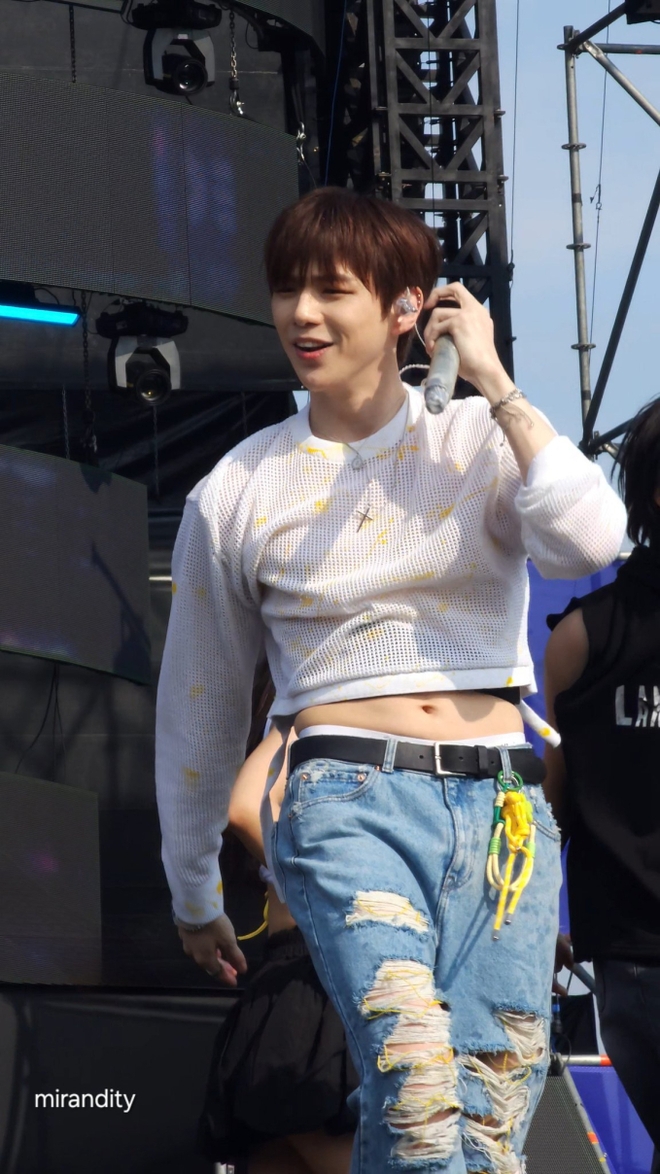 Kang Daniel cũng vậy