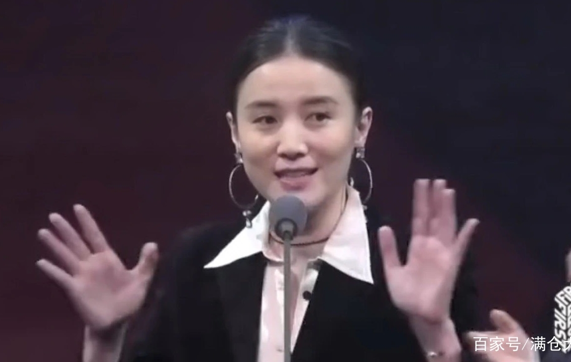 Tống Giai xin đầu hàng trước những lời 