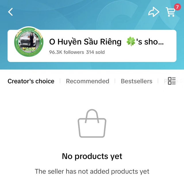 O Huyền cũng phải ẩn hết sản phẩm đang bán.