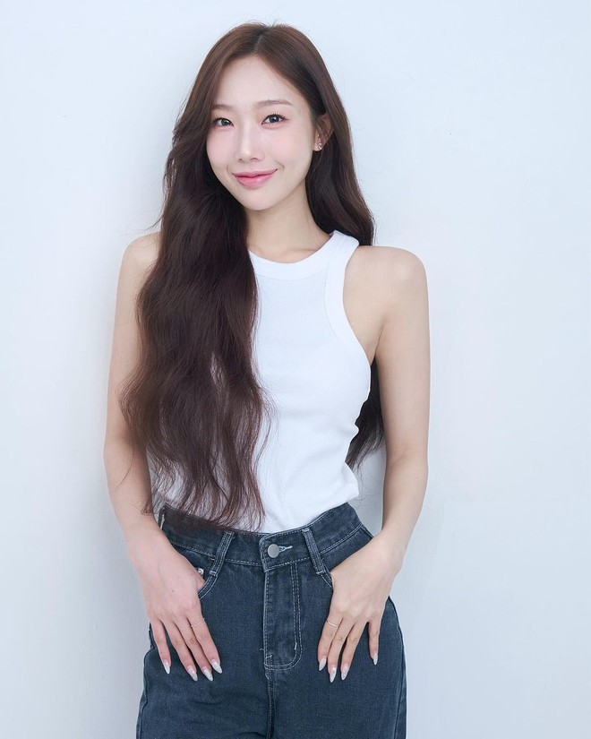 Yuna được nhận xét giống thành viên Taeyeon (SNSD).