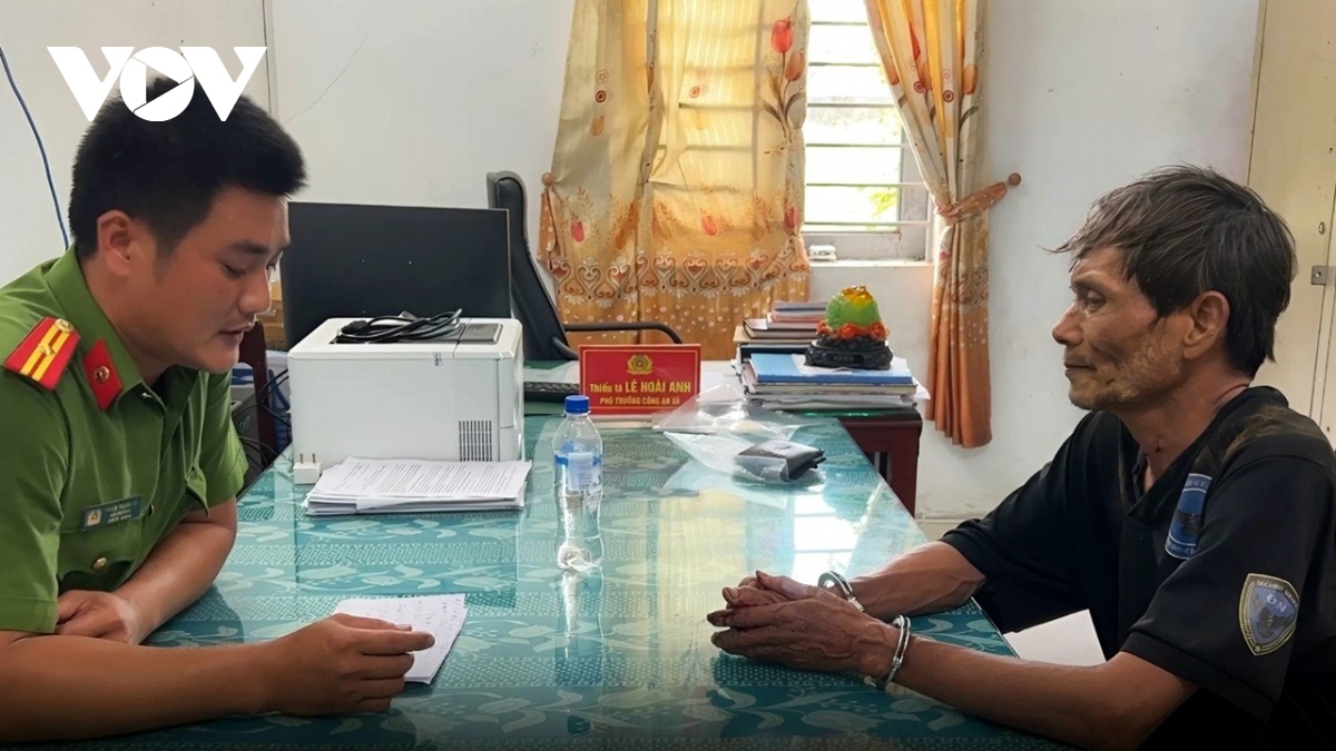 Lê Đình Thuyết tại Cơ quan Công an