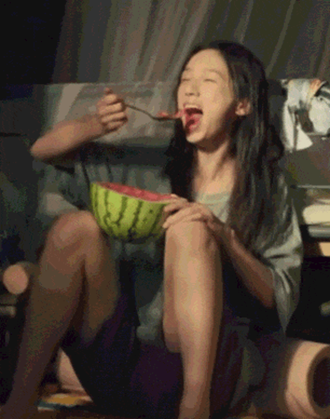 Châu Dã gây cười vì cách diễn rất lố