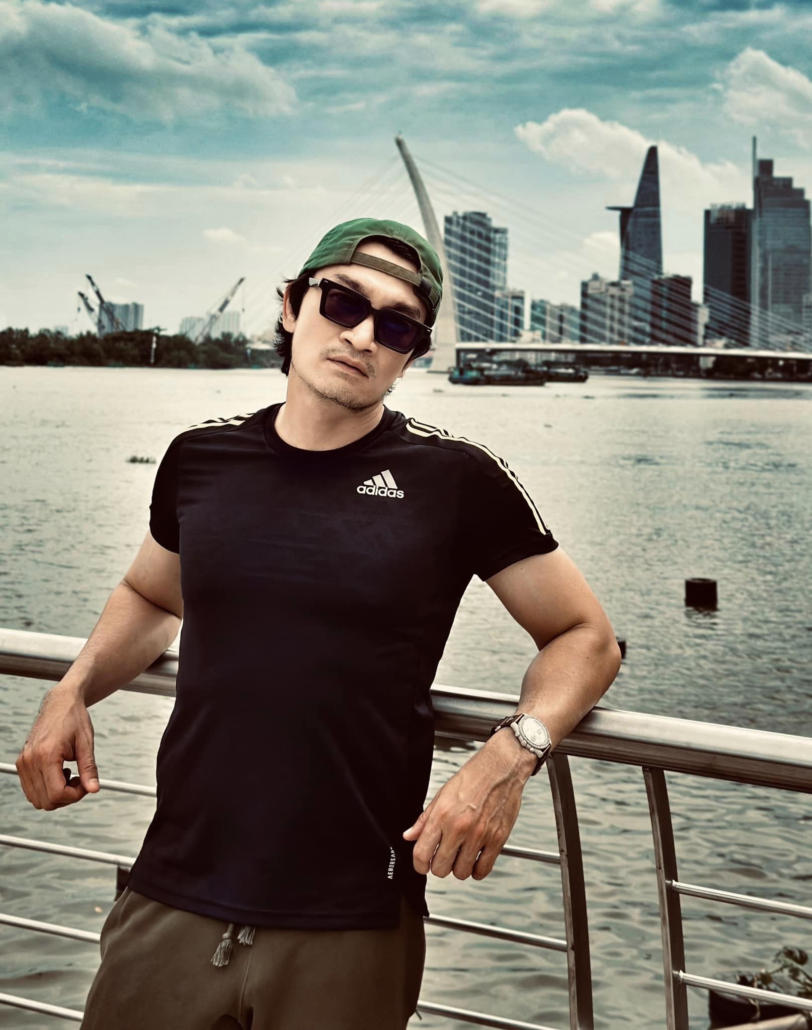 Dù đã 50 tuổi nhưng Trương Minh Quốc Thái vẫn rất đẹp trai, phong độ