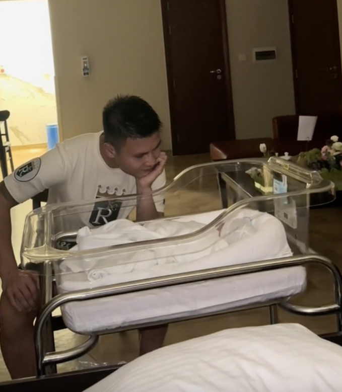 Hạnh phúc khi lần đầu tiên làm bố