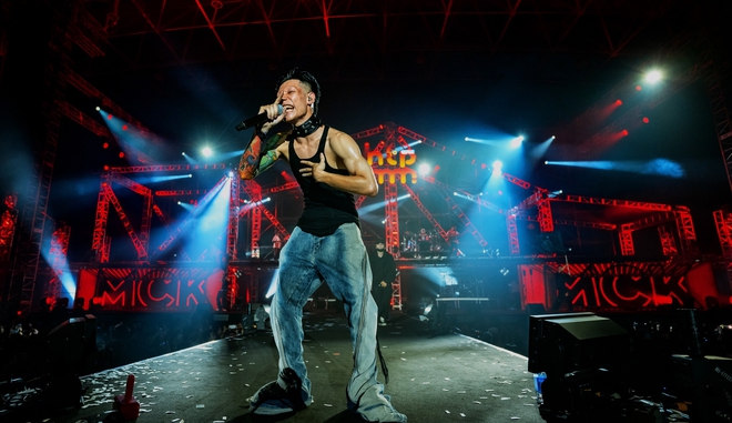 MCK trong hình ảnh mới dị biệt làm dấy lên tranh luận trái chiều