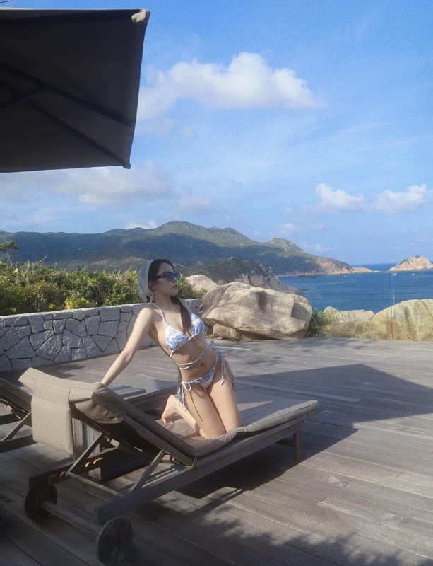 Cái tên Trâm Anh càng được biết đến nhiều hơn qua chương trình Nóng cùng World Cup. Tuy vậy, cô nàng cũng vướng vào 