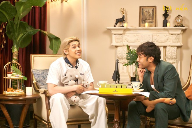 Noo Phước Thịnh trong chương trình Dustin On The Go.