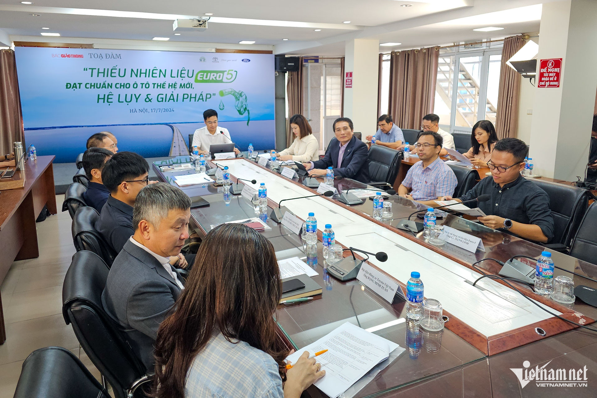 Toàn cảnh buổi tọa đàm 