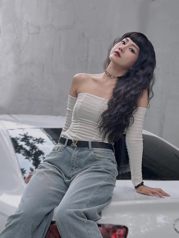 Kiều Trinh được ví như “em gái quốc dân”, sở hữu vẻ đẹp nữ tính, nhẹ nhàng khiến nhiều người say đắm.