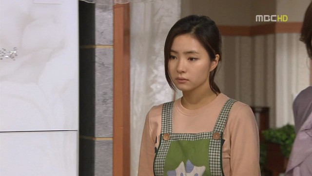 Se Kyung lúc nào cũng mang vẻ mệt mỏi, chán nản