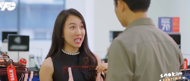 Vân hồn nhiên hỏi Nghiêm về size áo ngực