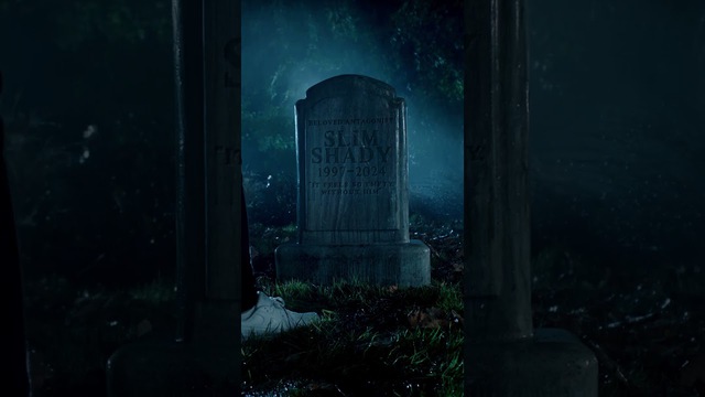 Dù mới được mang trở lại nhưng Slim Shady - nhân cách 