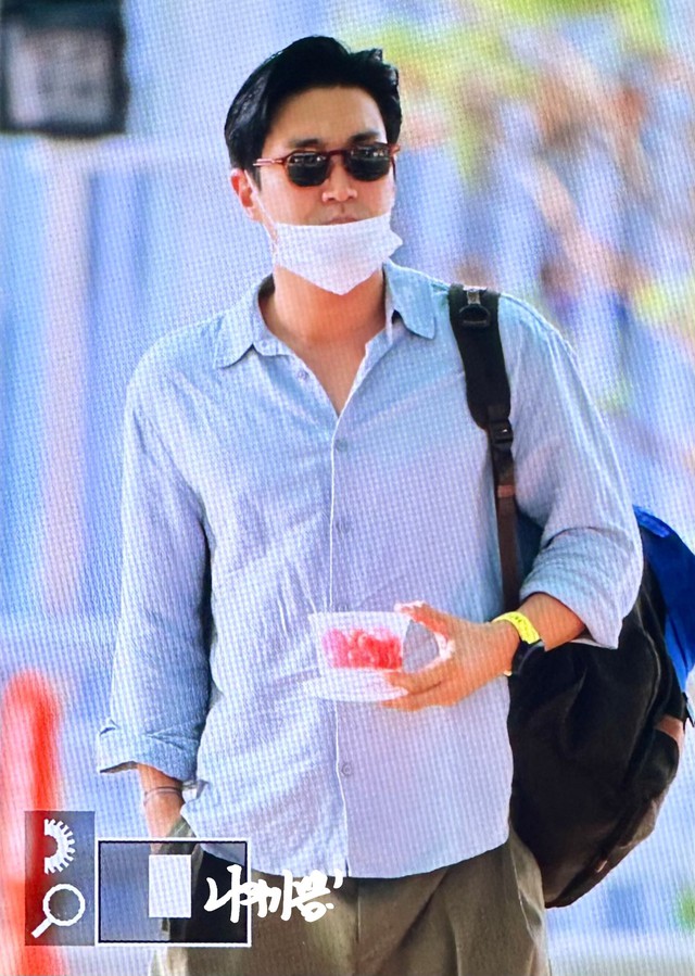 Nam thần Siwon diện đồ đơn giản vẫn toát lên thần thái tài phiệt