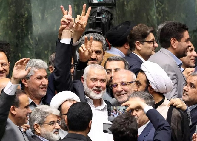 Thủ lĩnh Hamas Ismail Haniyeh tại Quốc hội Iran. Ảnh: Newsweek