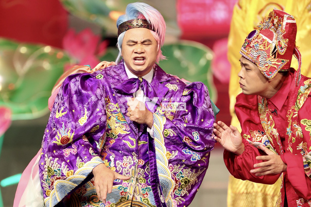 Tự Long còn quen thuộc với chương trình Táo Quân