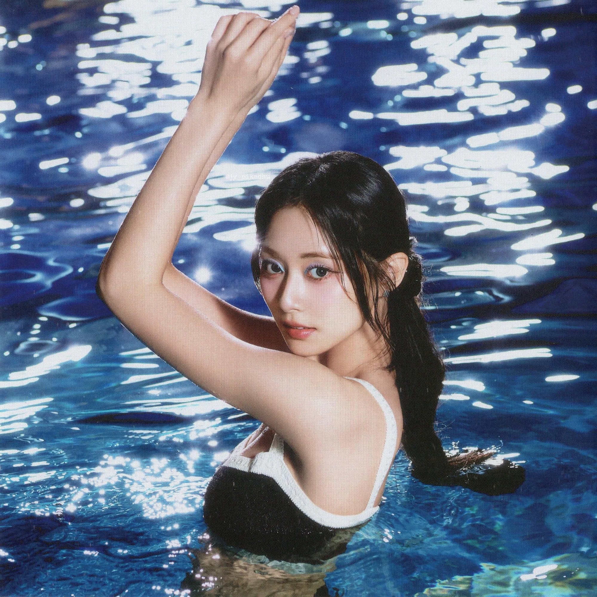 Visual ấn tượng của Tzuyu