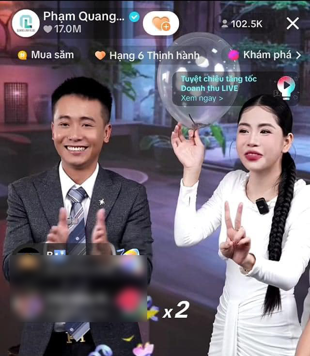 Nữ TikToker khuyên netizen chỉ mua táo trên trang TikTok chính thức của Quang Linh và Hằng.