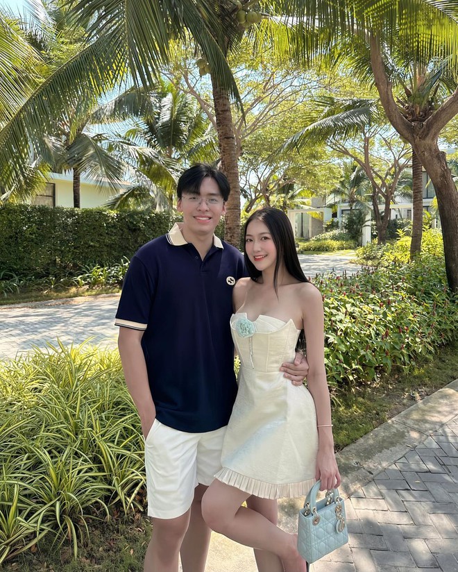 Cuộc sống của cặp vợ chồng son khiến dân tình ngưỡng mộ