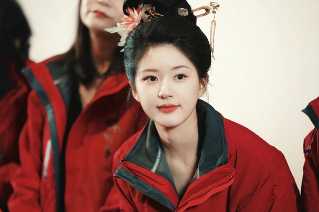 Triệu Lộ Tư bị chê không phải mỹ nhân vẫn lọt top cao. Tuy nhiên, khán giả lại cho rằng nữ diễn viên rất có duyên trên màn ảnh