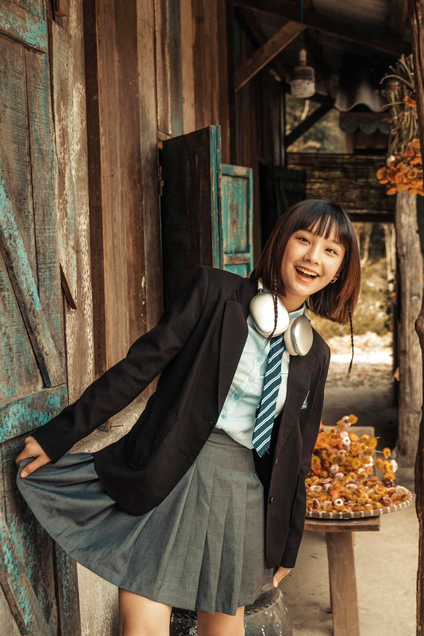 Mới đây Thu Hà Ceri cũng góp mặt trong phim 