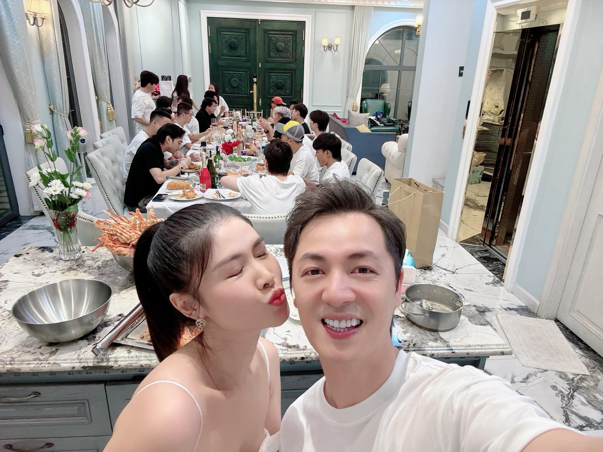 Thủy Anh có mối quan hệ thân thiết với các 