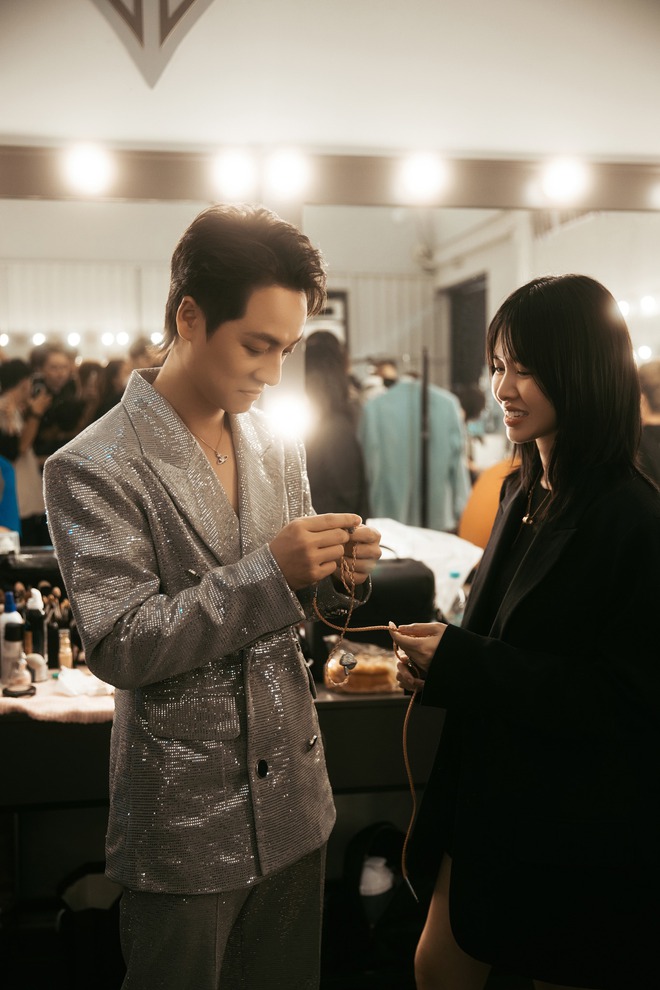 Thủy Anh đang bầu bí vẫn đến chăm sóc, ủng hộ tinh thần cho chồng