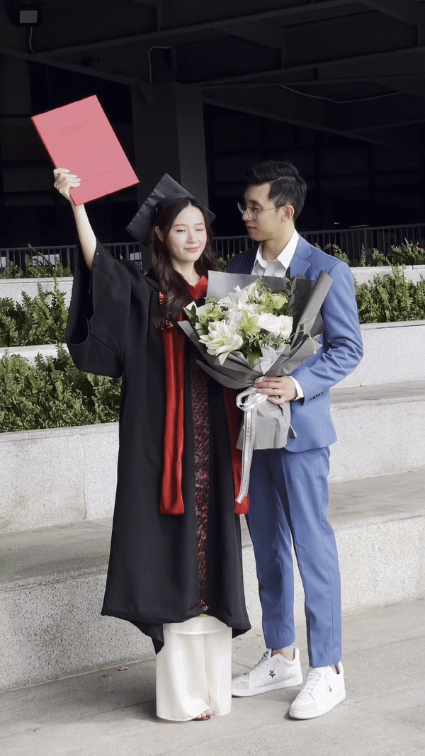 Ánh nhìn soft xỉu gây bão của Minh Đạt từ đám cưới cho đến tận bây giờ.