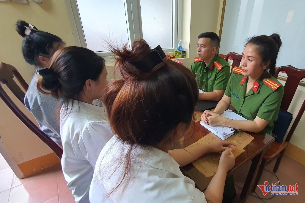 Các đối tượng tại cơ quan công an. Ảnh: HD