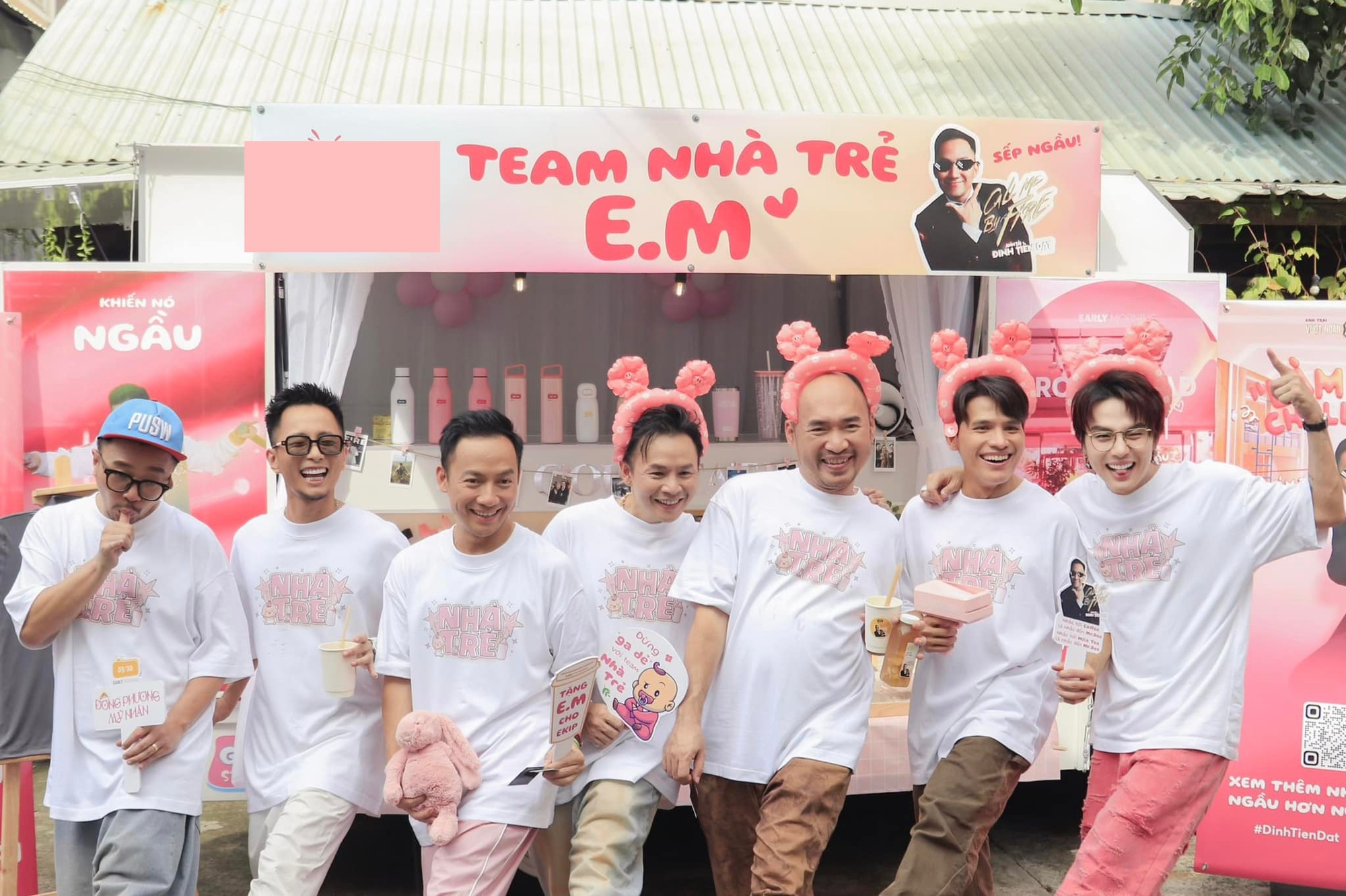 Duy Khánh khoe được các anh em trong đội yêu thương và cưng chiều