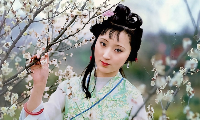 Lâm Đại Ngọc kinh điển do Trần Hiểu Húc thể hiện ở phiên bản 1987