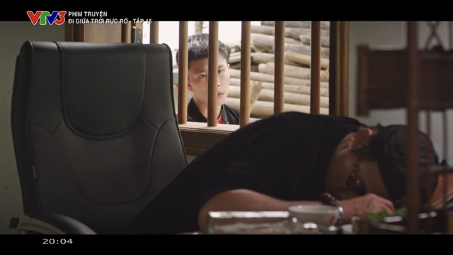 Chải trốn bố để chạy theo Pu