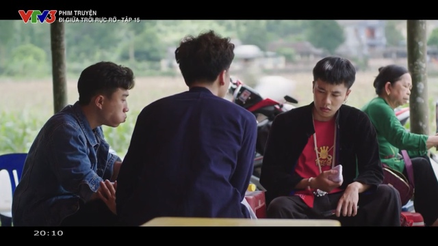 Chải đã tiết kiệm một khoản tiền để theo Pu xuống Hà Nội