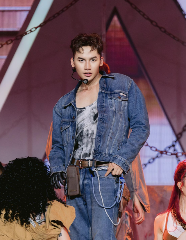 Anh trai thường xuyên 