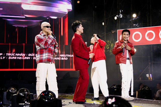 Tổ đội GERDNANG gồm HIEUTHUHAI, HURRYKNG, Negav, Kewtie,...