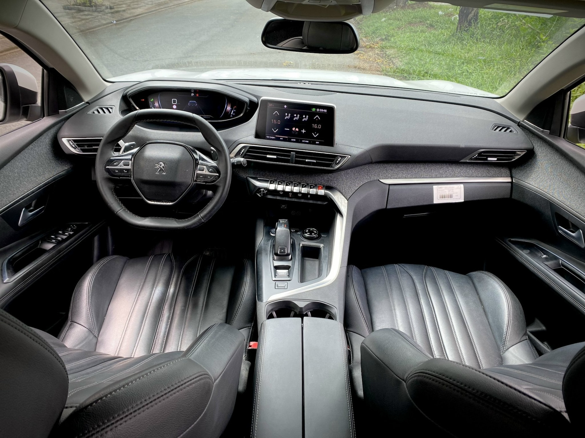 Nội thất Peugeot 5008 Allure 2020. Ảnh: Nghĩa Trần