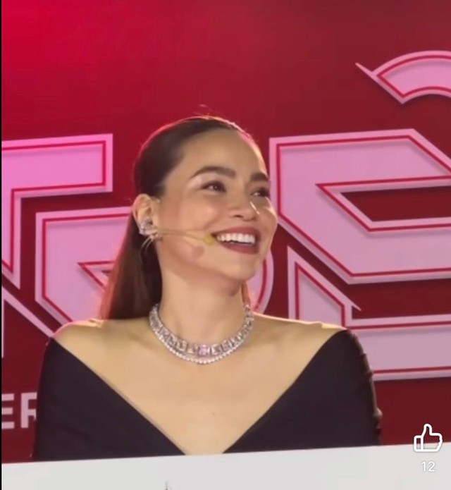 Cô còn công khai trêu đùa ca sĩ nào có tên này sẽ nổi tiếng