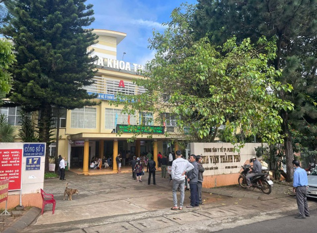 Qua siêu âm, các bác sĩ phát hiện T. đang mang thai khoảng 15-16 tuần. (Ảnh: Người lao động)