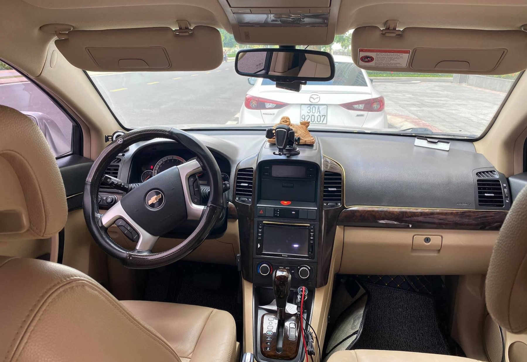 Chevrolet Captiva LTZ 2.4 AT 2009. Ảnh: V.L.Thành 