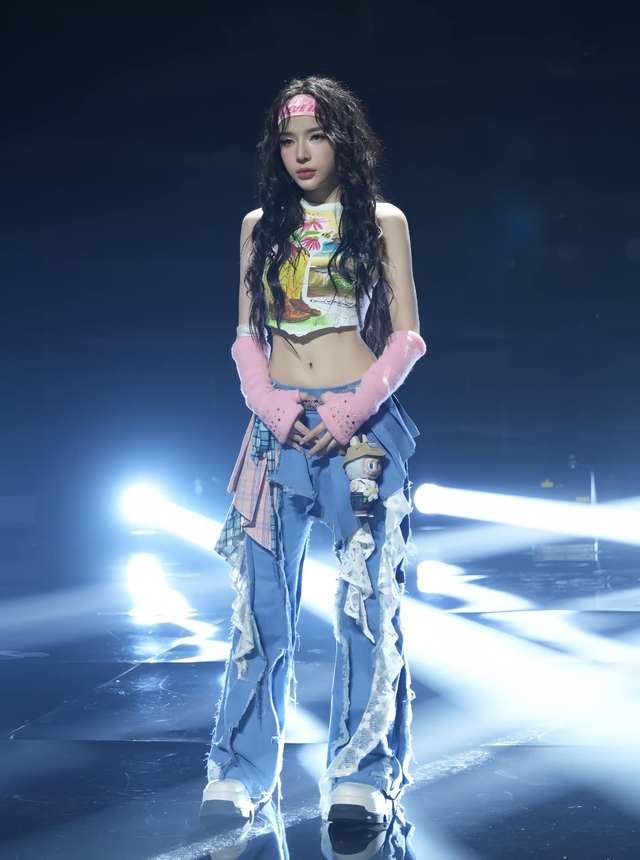 Tối 27/8, ca sĩ LyLy đã chính thức về việc bị Châu Đăng Khoa tố 