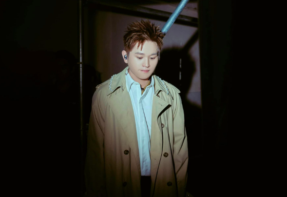 B Ray đã có bài đăng lên tiếng gửi lời xin lỗi tới khán giả vào tối 28/8