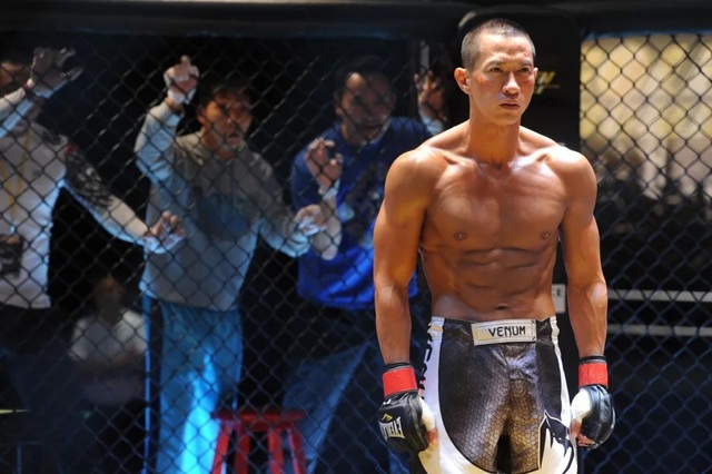 Trương Gia Huy dốc lòng vì diễn xuất, do đó đạt nhiều giải thưởng, trở thành Ảnh đế tài năng