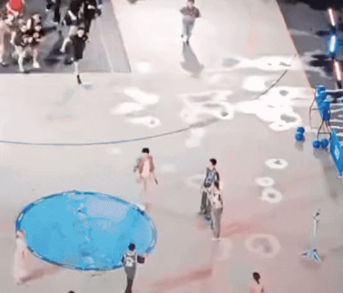 Vương Hạc Đệ được yêu thích tại Trung Quốc.