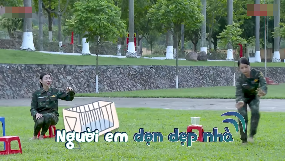 Thùy TIên & Mie diễn xuất hết mình và được khen đánh hay.