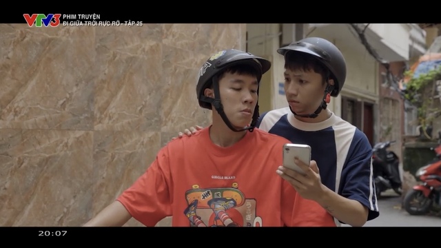 Chải và Tả đồng hành cùng nhau trên mọi con đường