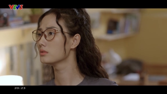 Lê ở nhà linh tính chuyện chẳng lành