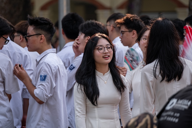 Sự hạnh phúc hiện hữu trên gương mặt của các bạn học sinh