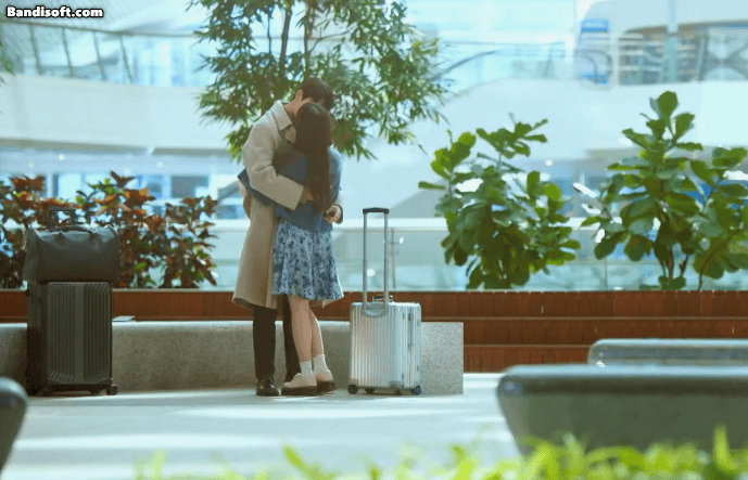 Bộ phim khép lại với cái kết ngọt ngào cho cặp đôi chính.